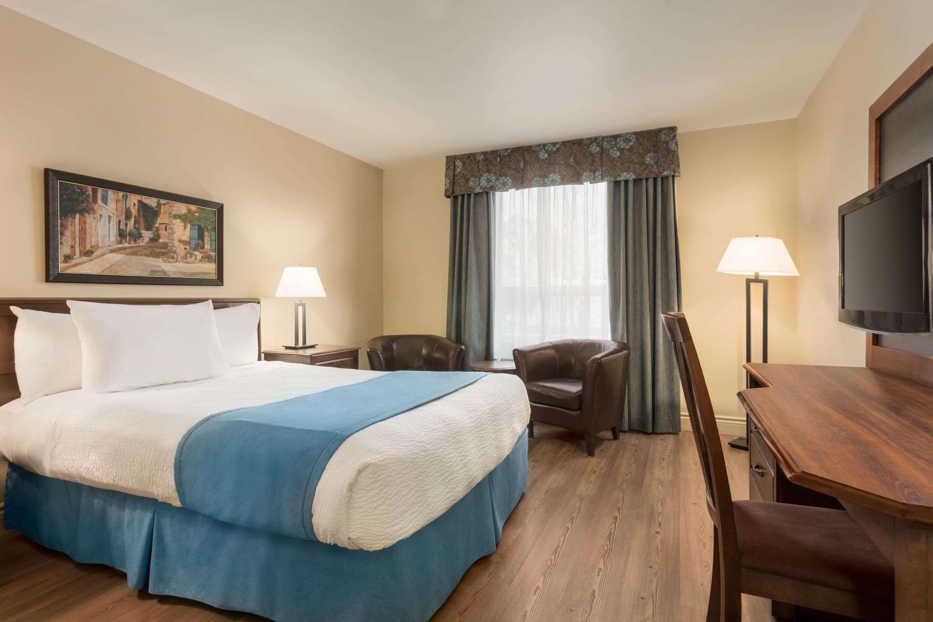 Days Inn By Wyndham Lévis Exterior photo